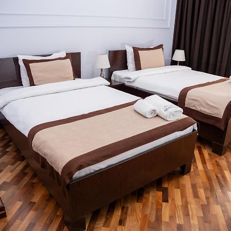 Green City Resort Hotel Баку Екстериор снимка