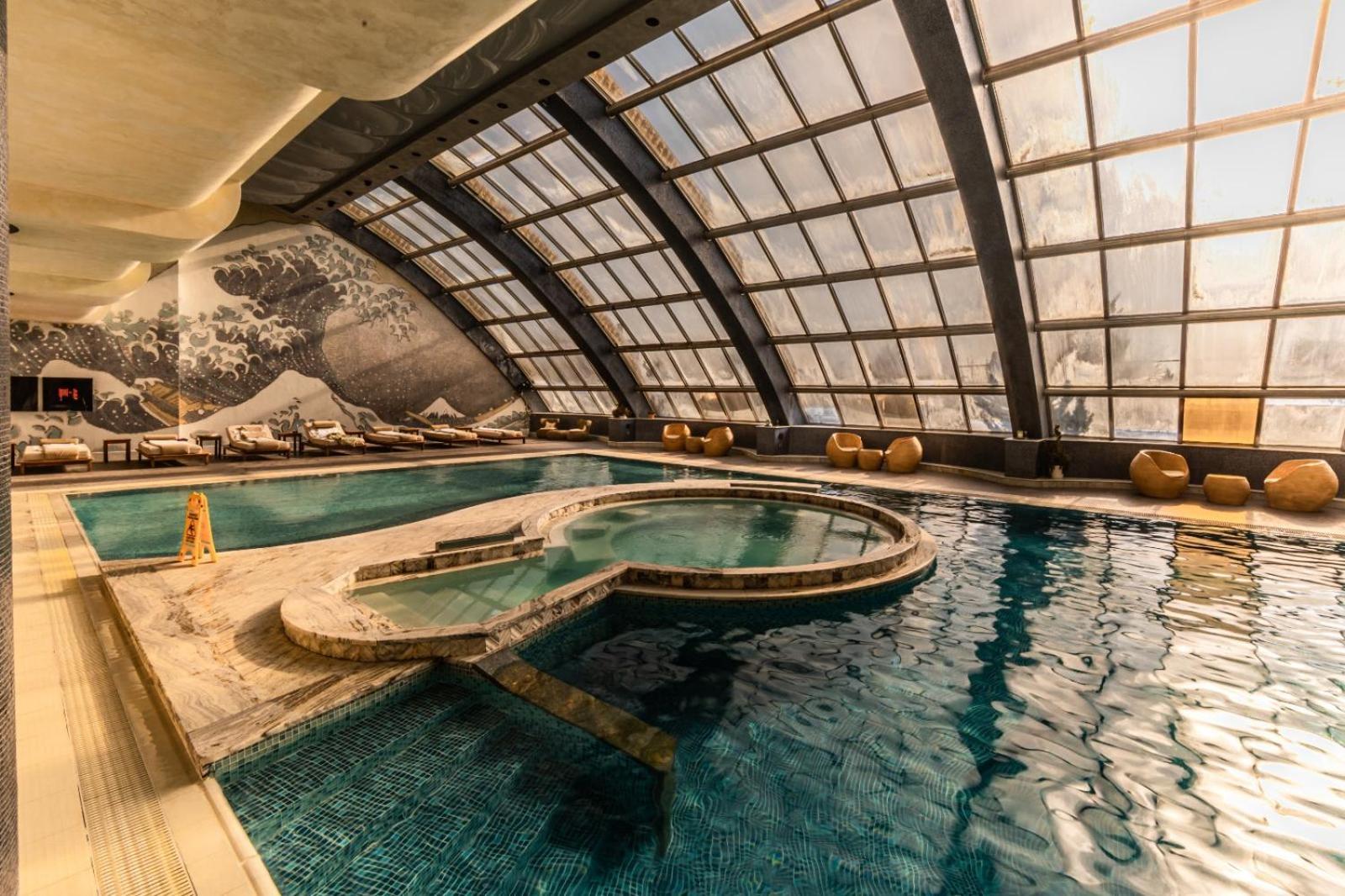 Green City Resort Hotel Баку Екстериор снимка