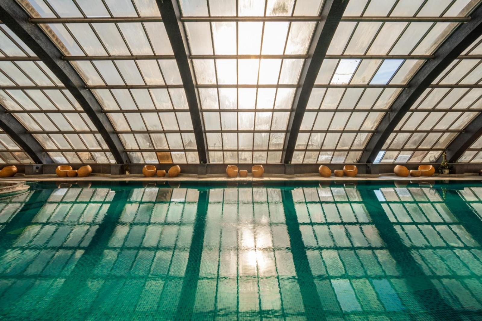 Green City Resort Hotel Баку Екстериор снимка