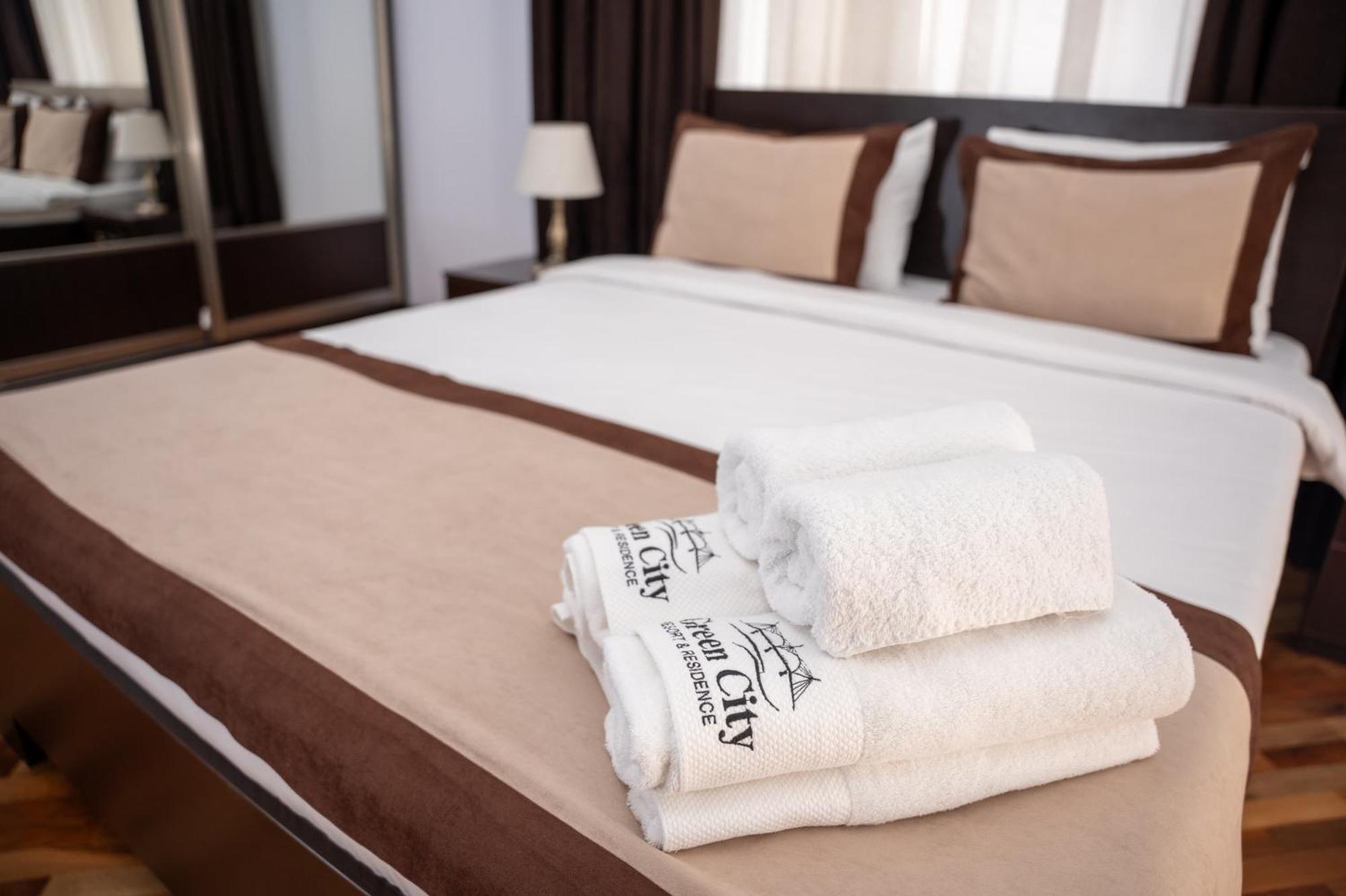 Green City Resort Hotel Баку Екстериор снимка